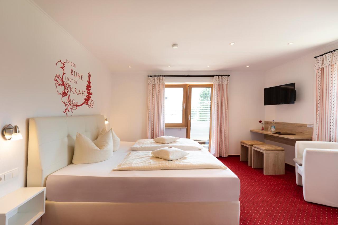 Hotel Garni Bergidyll - Adults Only Пфронтен Екстериор снимка